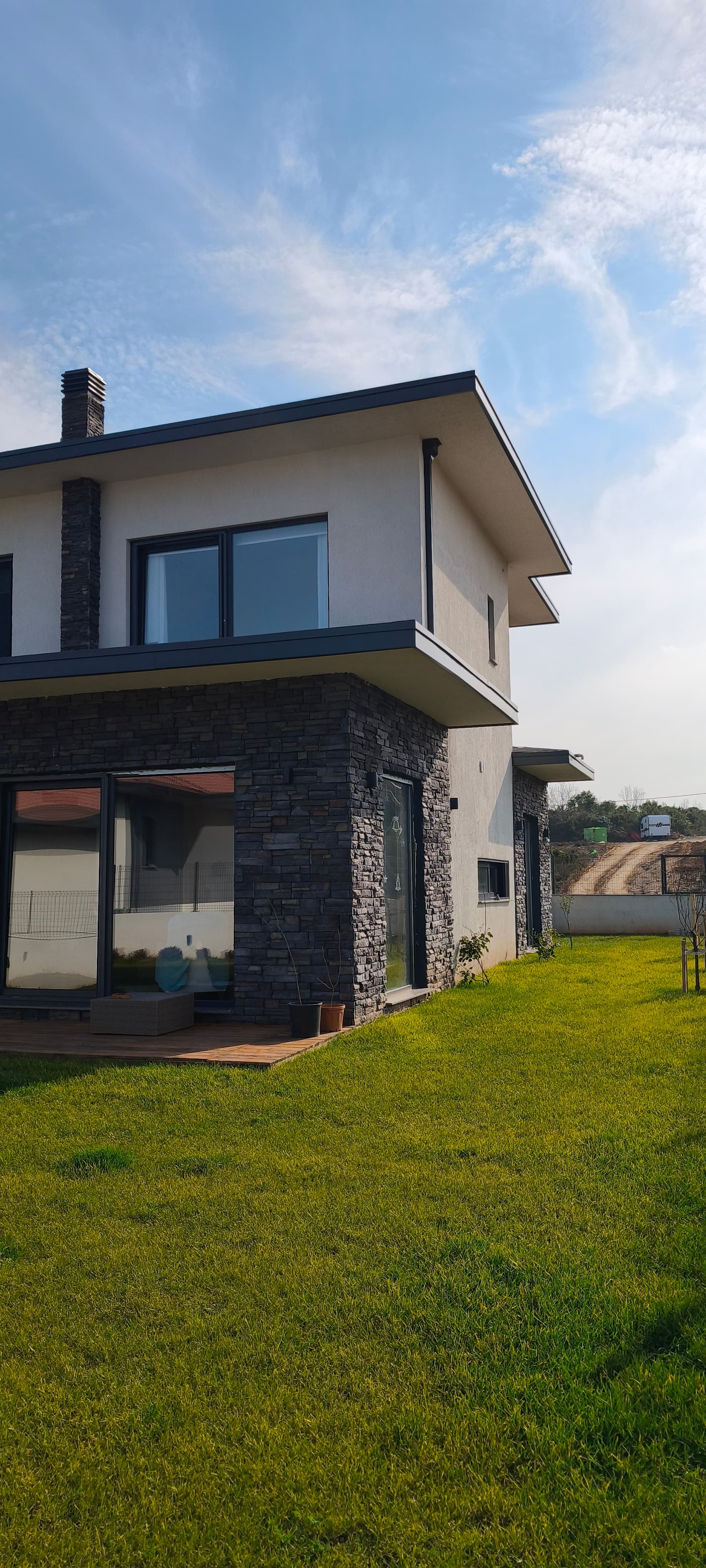 Riva 2093 - Arslan Ailesi Yuvası